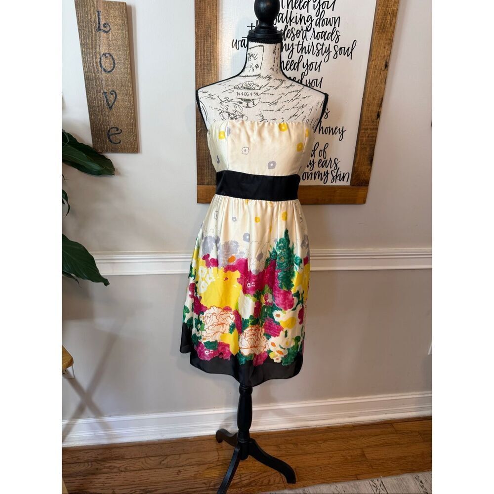 Twenty One Women's Floral Tie Back Strapless Mini Dress Cream Black Size Small